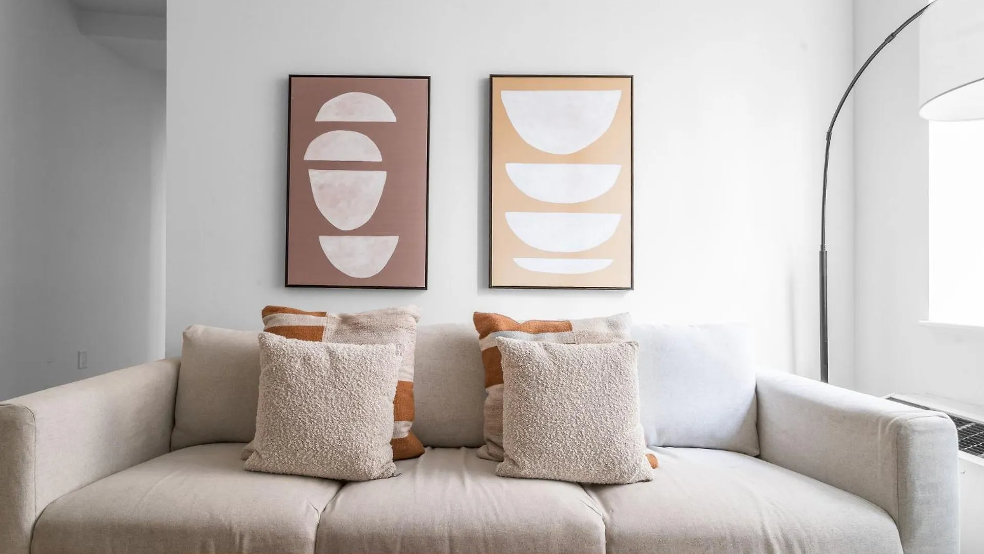 Comfort And Charm 2Br 1Bath Apartment New York