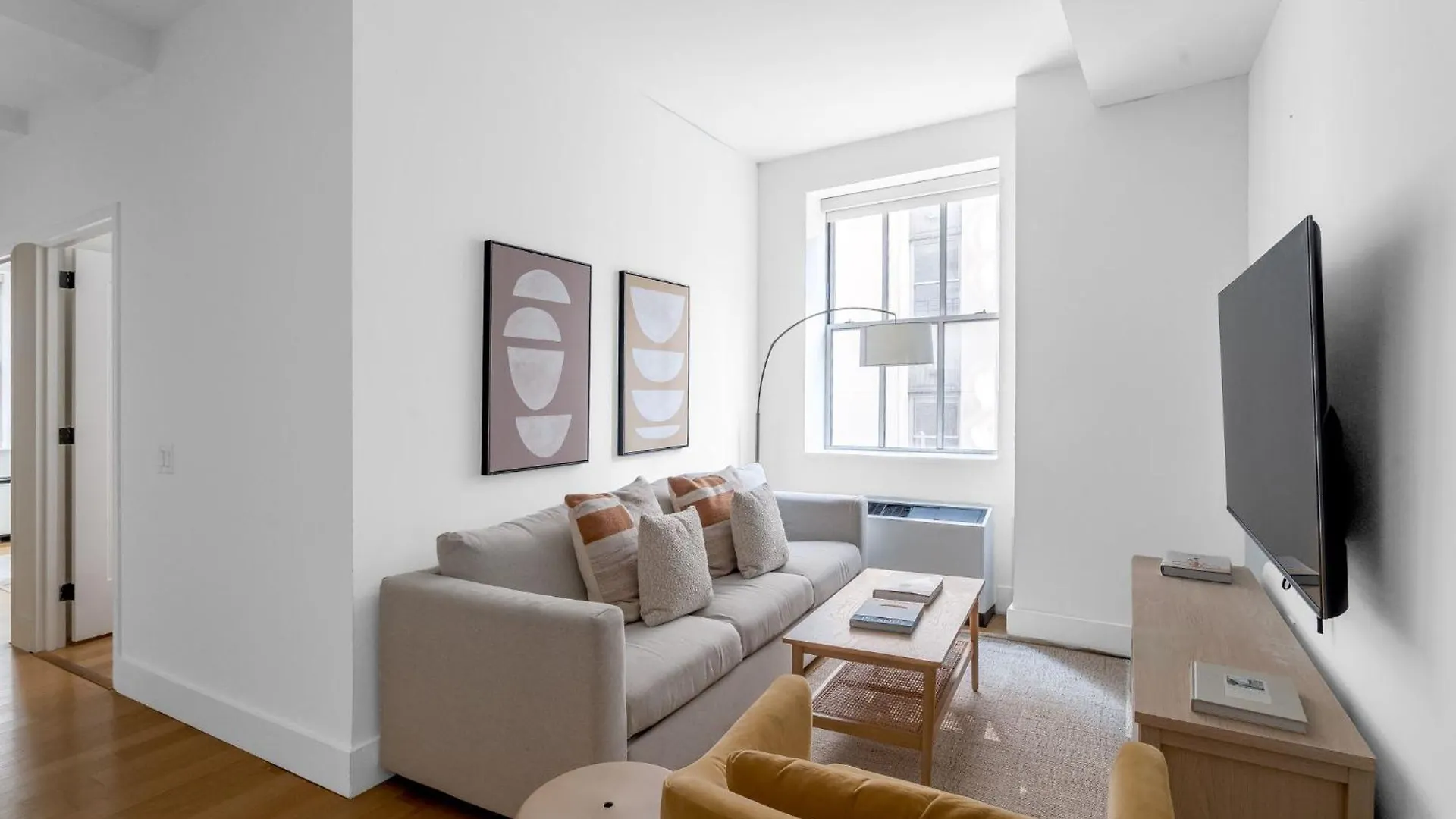 Comfort And Charm 2Br 1Bath Apartment New York