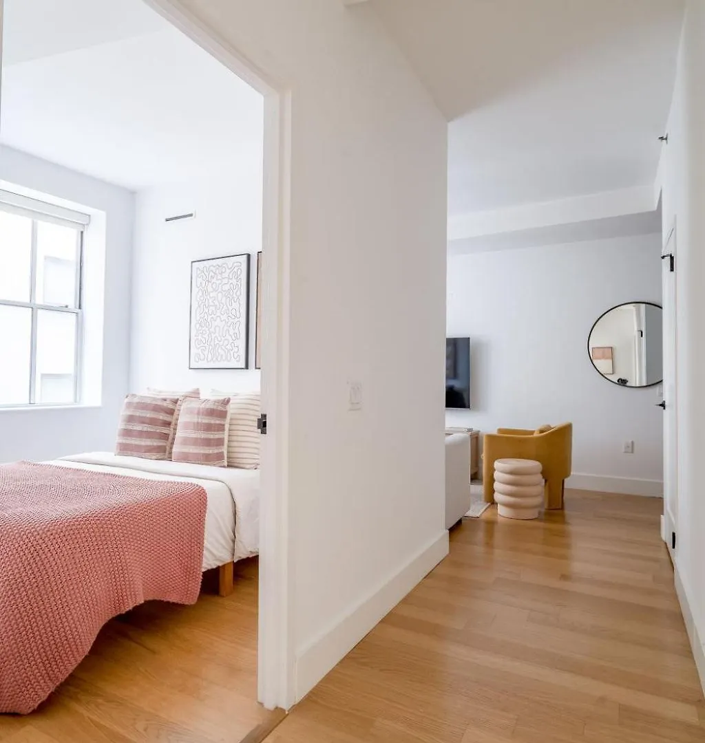 Comfort And Charm 2Br 1Bath Apartment New York 0*,